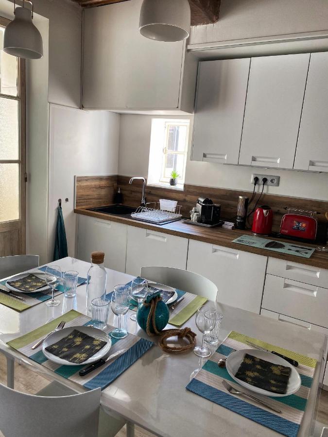 Escapade A Sanary, Au Coeur Du Village, 200M Du Port,Clim,Wifi,Parking מראה חיצוני תמונה