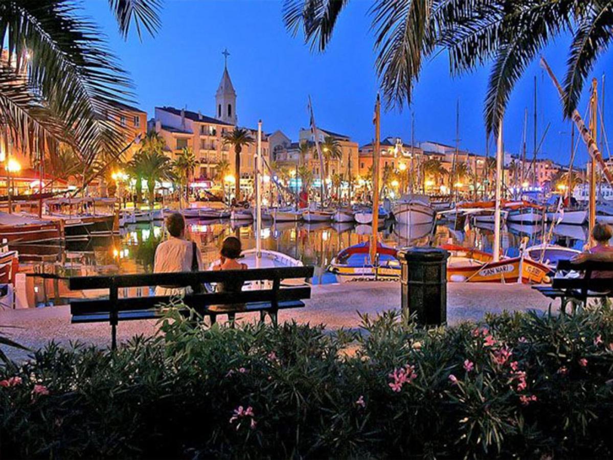 Escapade A Sanary, Au Coeur Du Village, 200M Du Port,Clim,Wifi,Parking מראה חיצוני תמונה